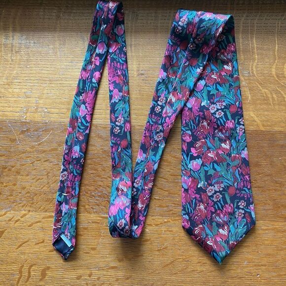 Vintage Reed & James Necktie - Picture 5 of 5